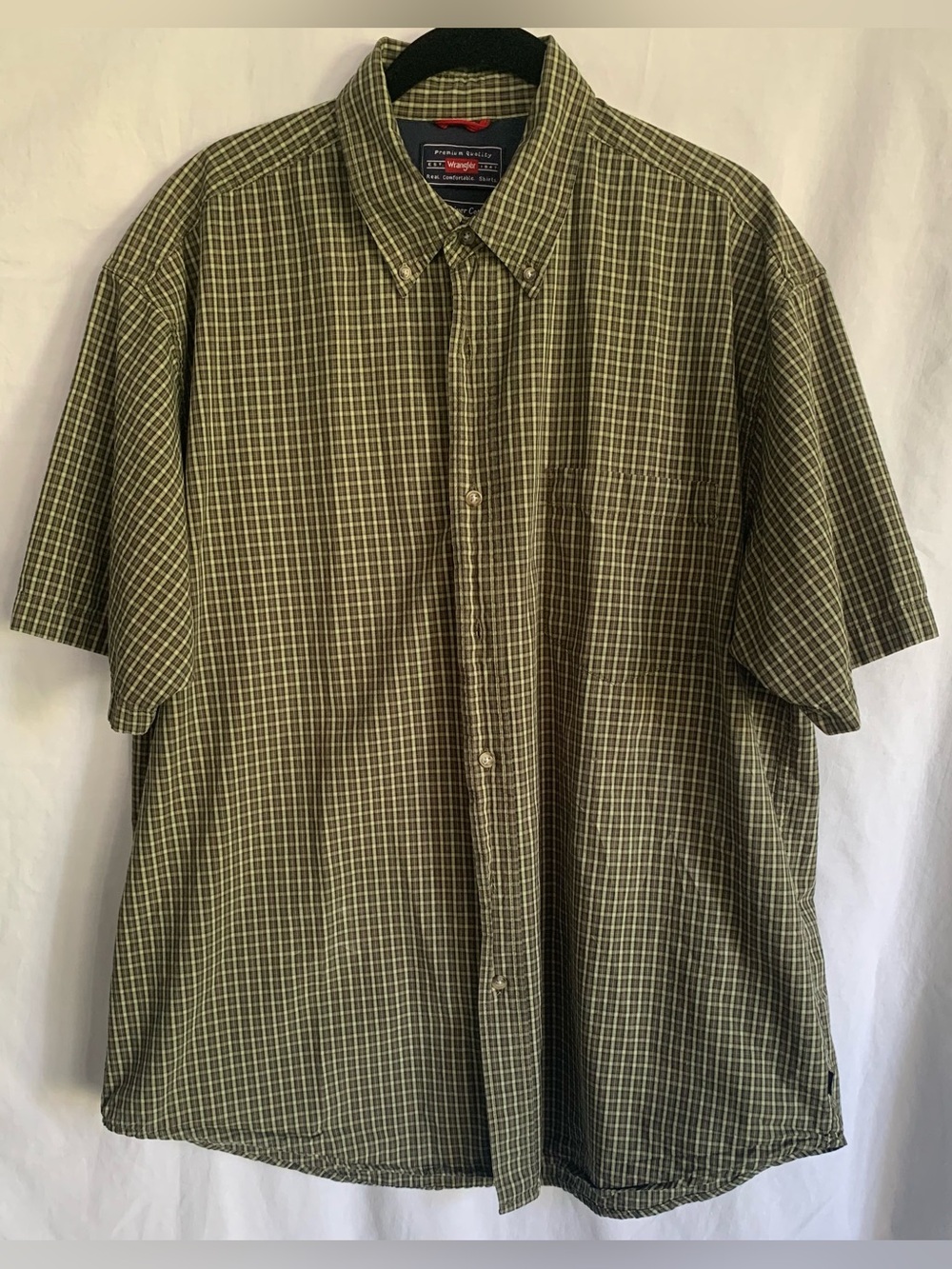Wrangler Cool River Cotton Olive Green Plaid Short-Sleeve Button-Down Shirt